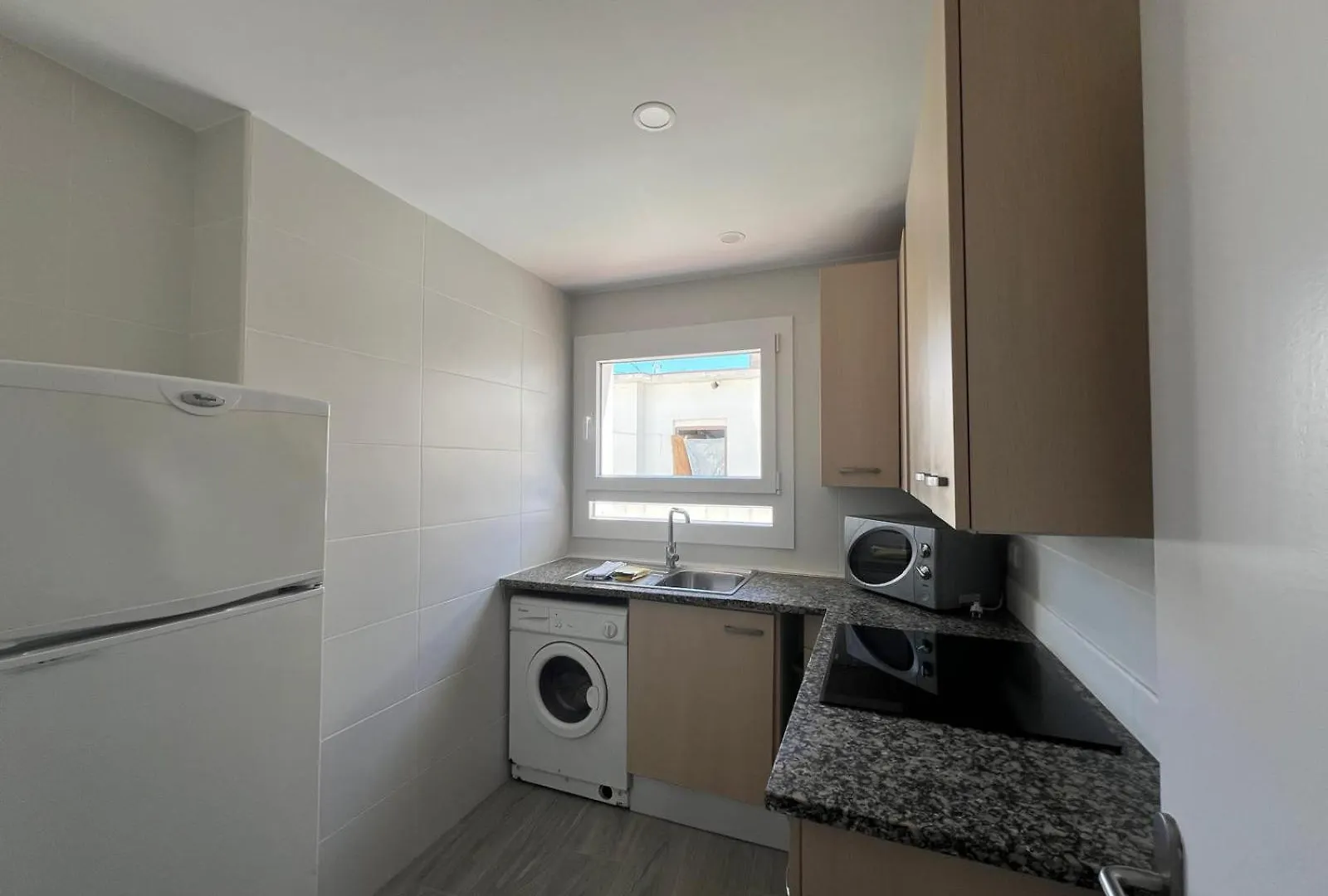 Daire Bonito Apartamento En El Centro De Rosas Av-78