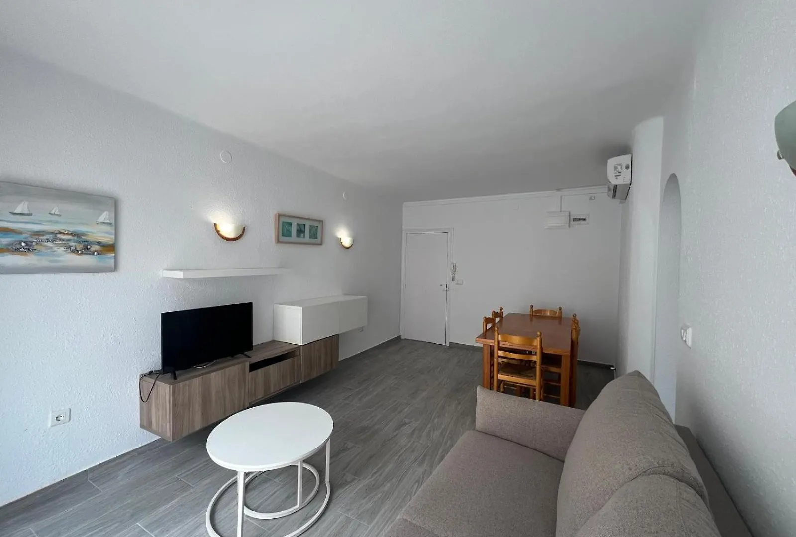 Bonito Apartamento En El Centro De Rosas Av-78 0*, Ρόζες Ισπανία