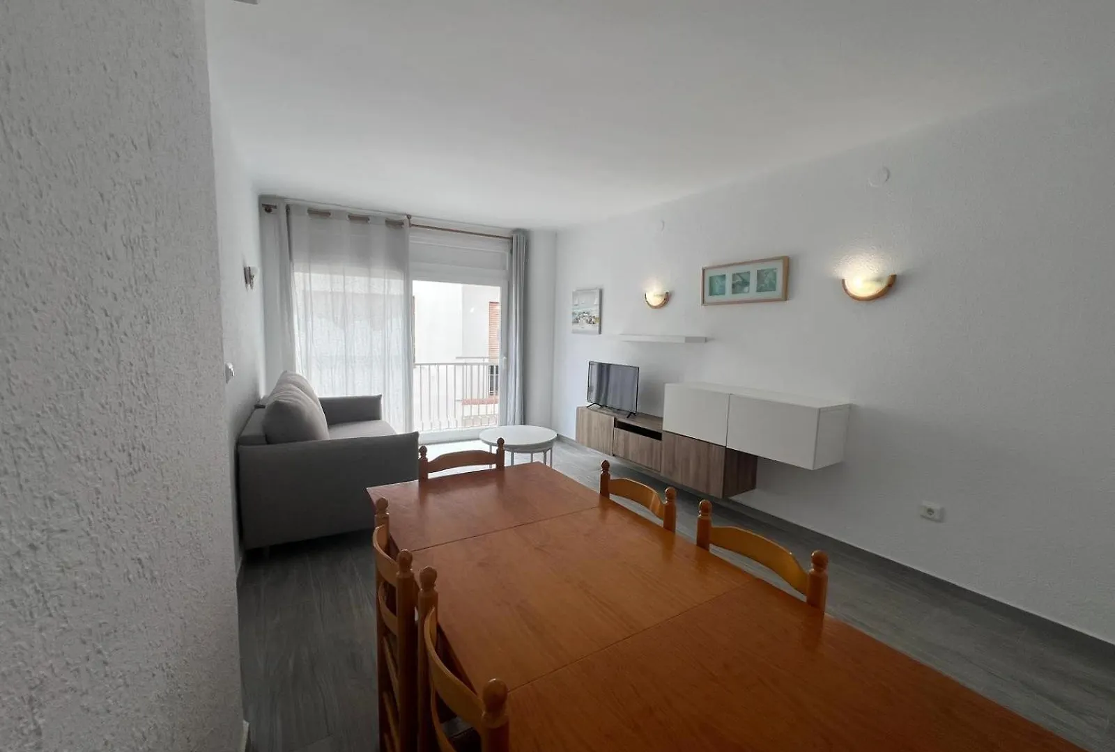Daire Bonito Apartamento En El Centro De Rosas Av-78